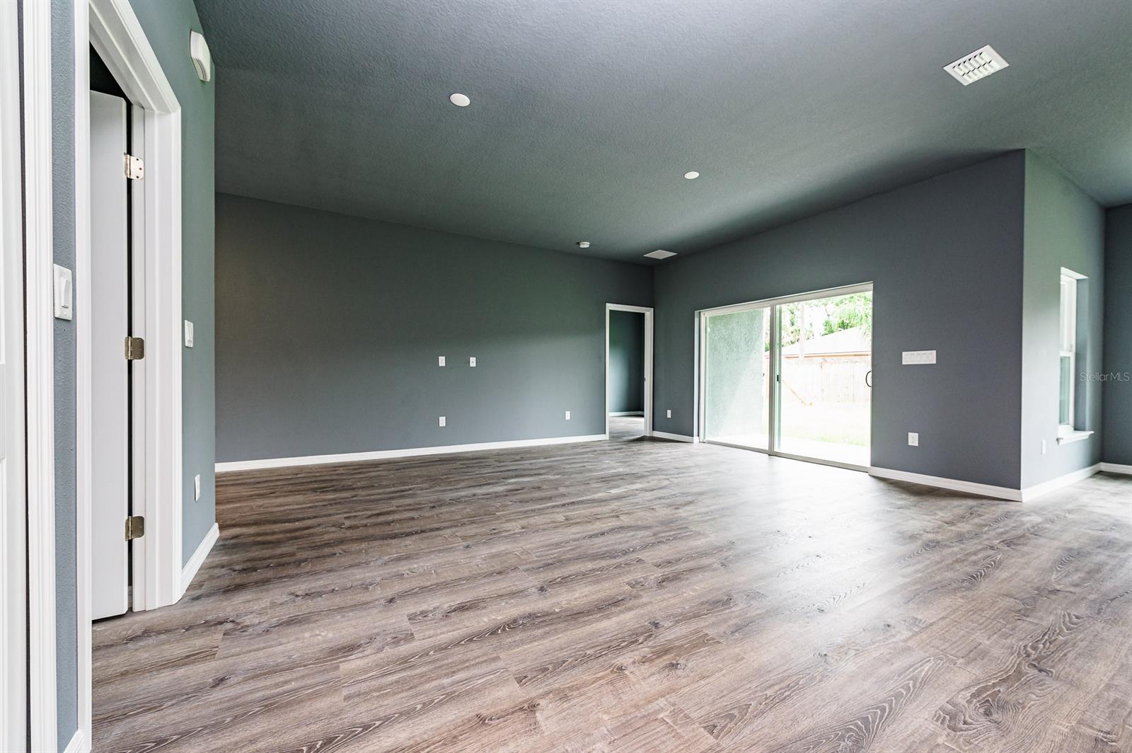 Florida Shores 01 - Residential