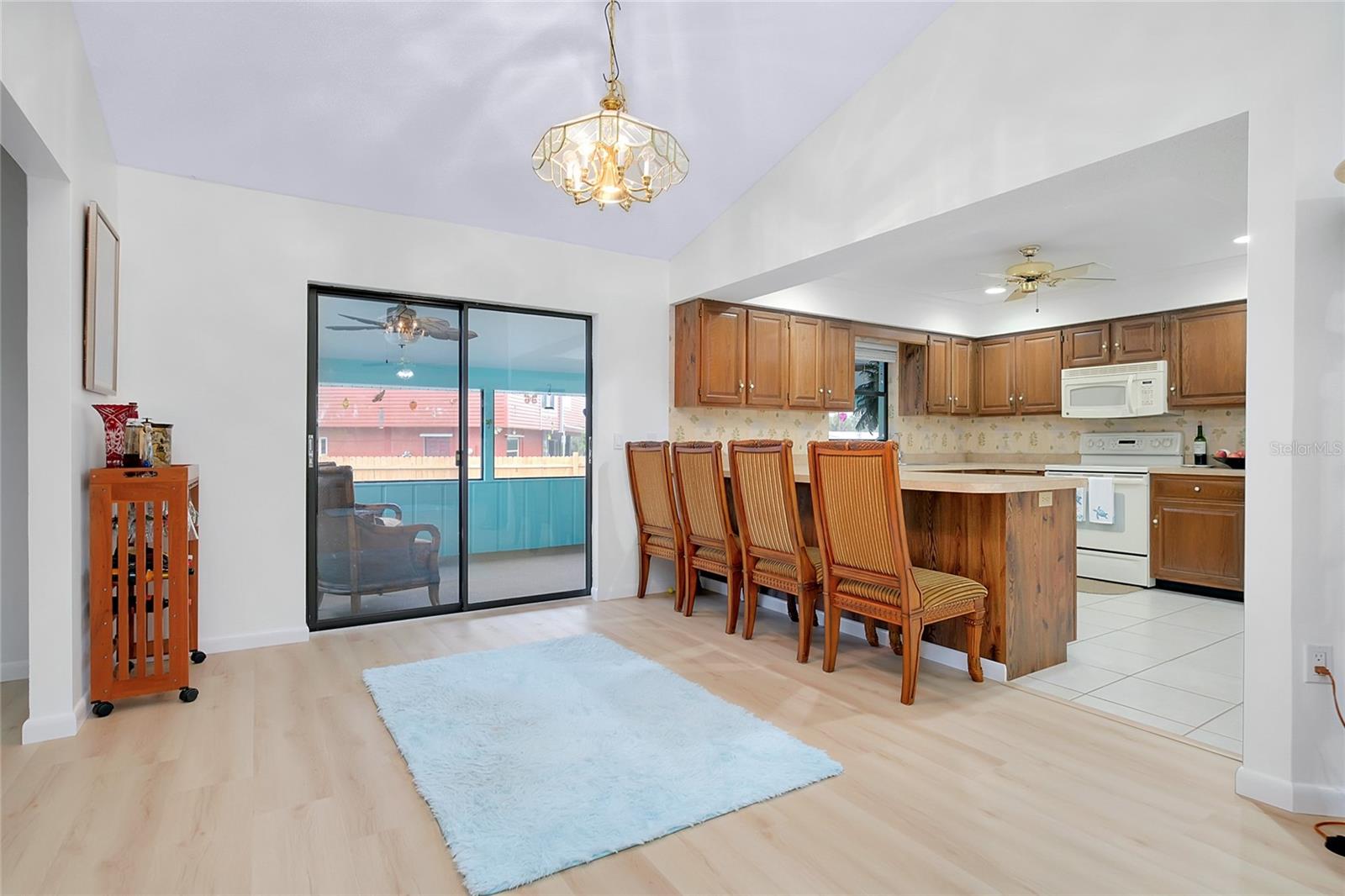 SOUTH VENICE - Residential