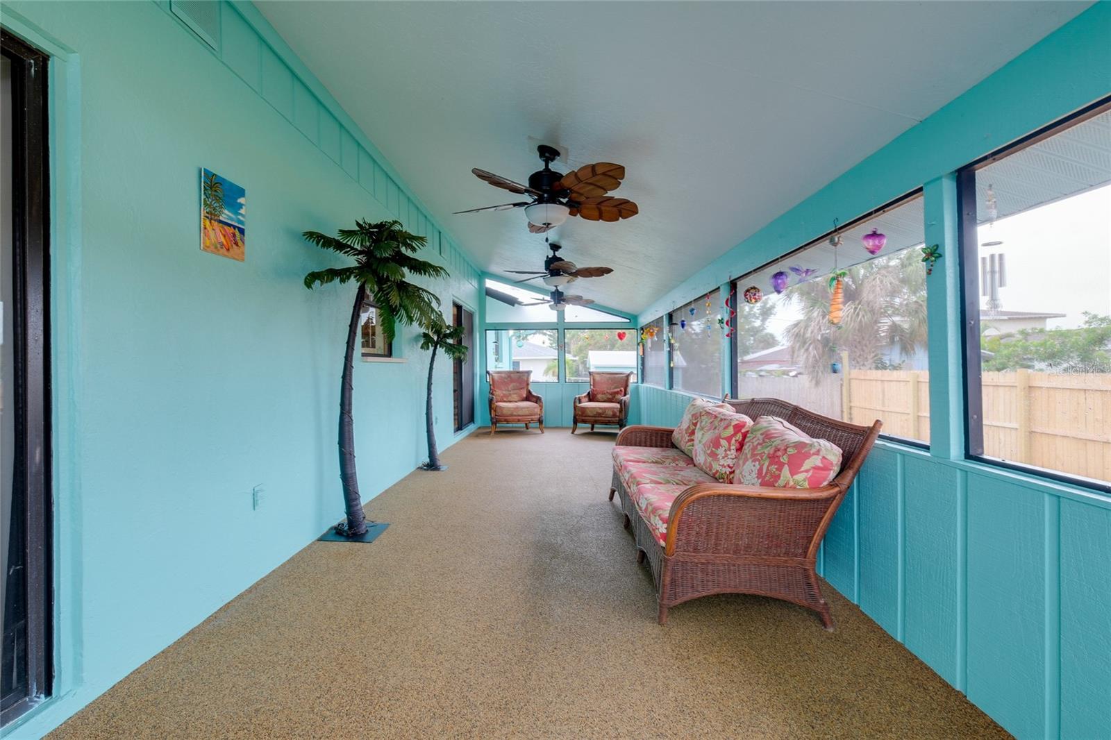 SOUTH VENICE - Residential