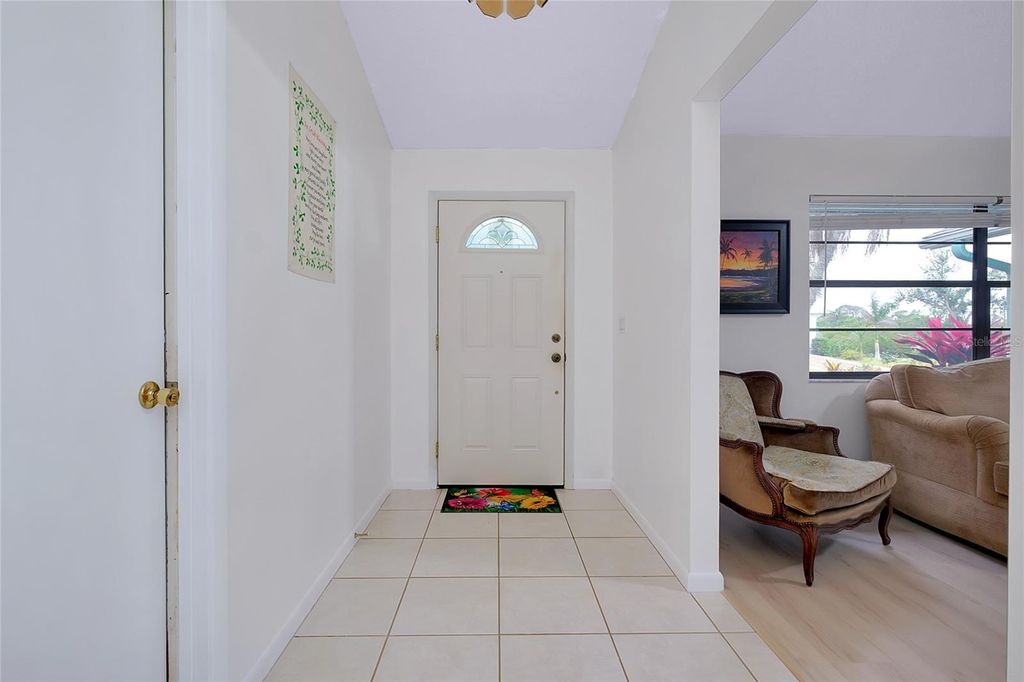 Photo of 990 Sea Fox Road, Venice, FL 34293 (MLS # N6138380)