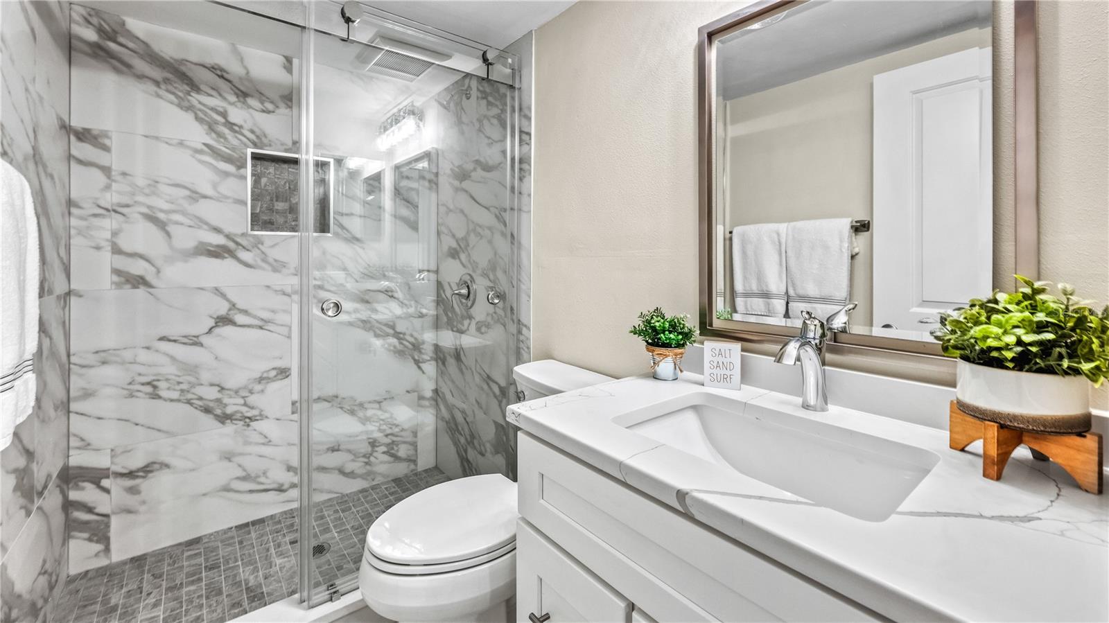 WHISPERING SANDS SEC 6 - Residential