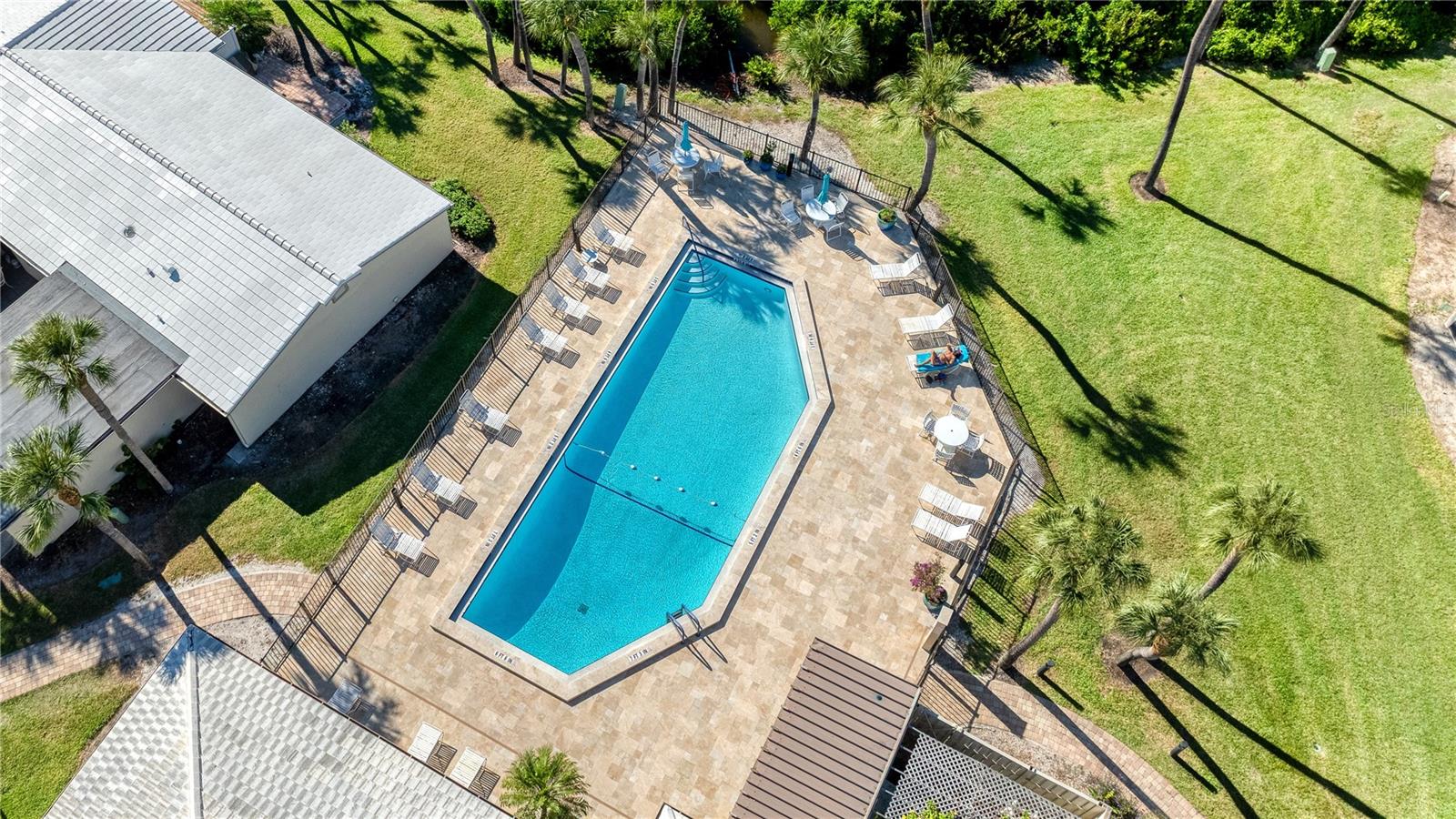 WHISPERING SANDS SEC 6 - Residential