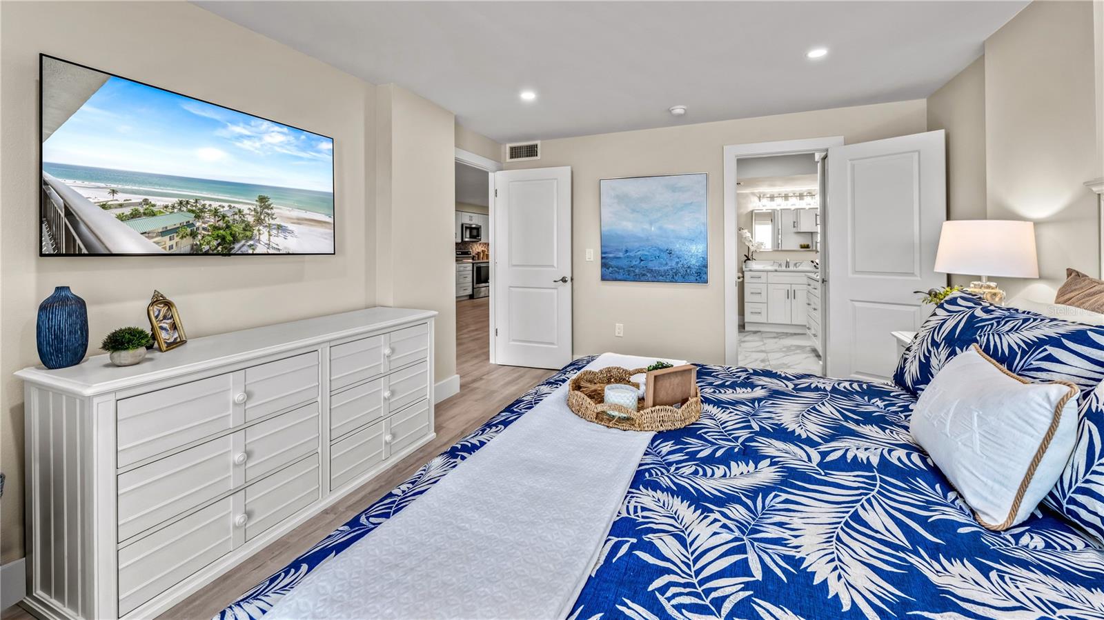 WHISPERING SANDS SEC 6 - Residential