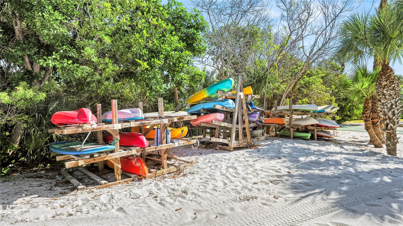 WHISPERING SANDS SEC 6 - Residential