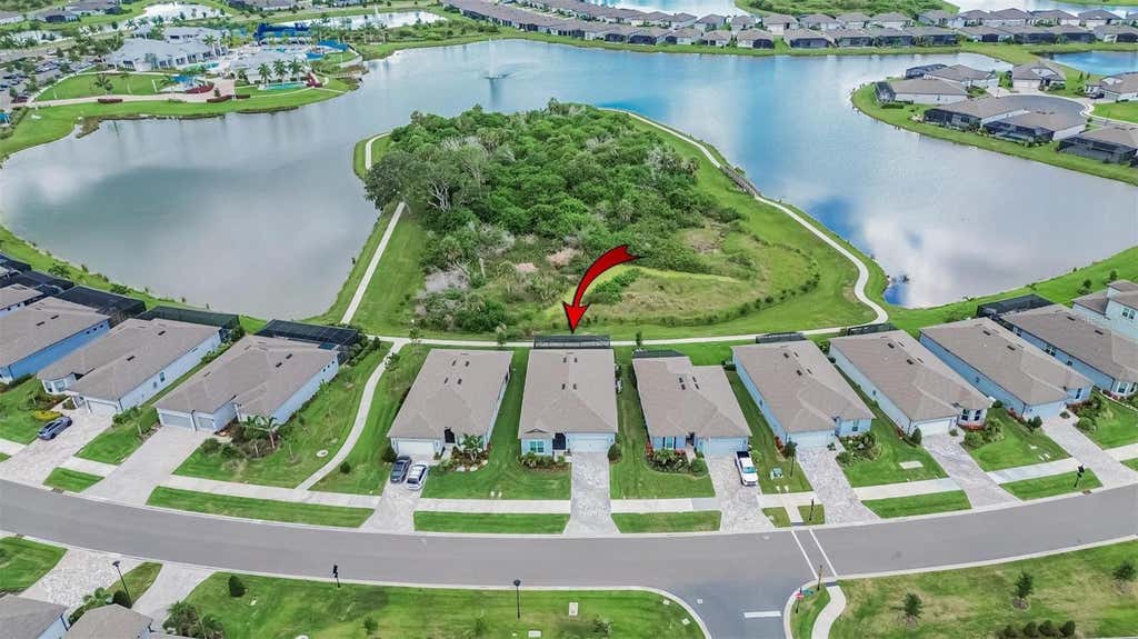 Photo of 9024 Barrier Coast Trail, Parrish, FL 34219 (MLS # TB8518463)