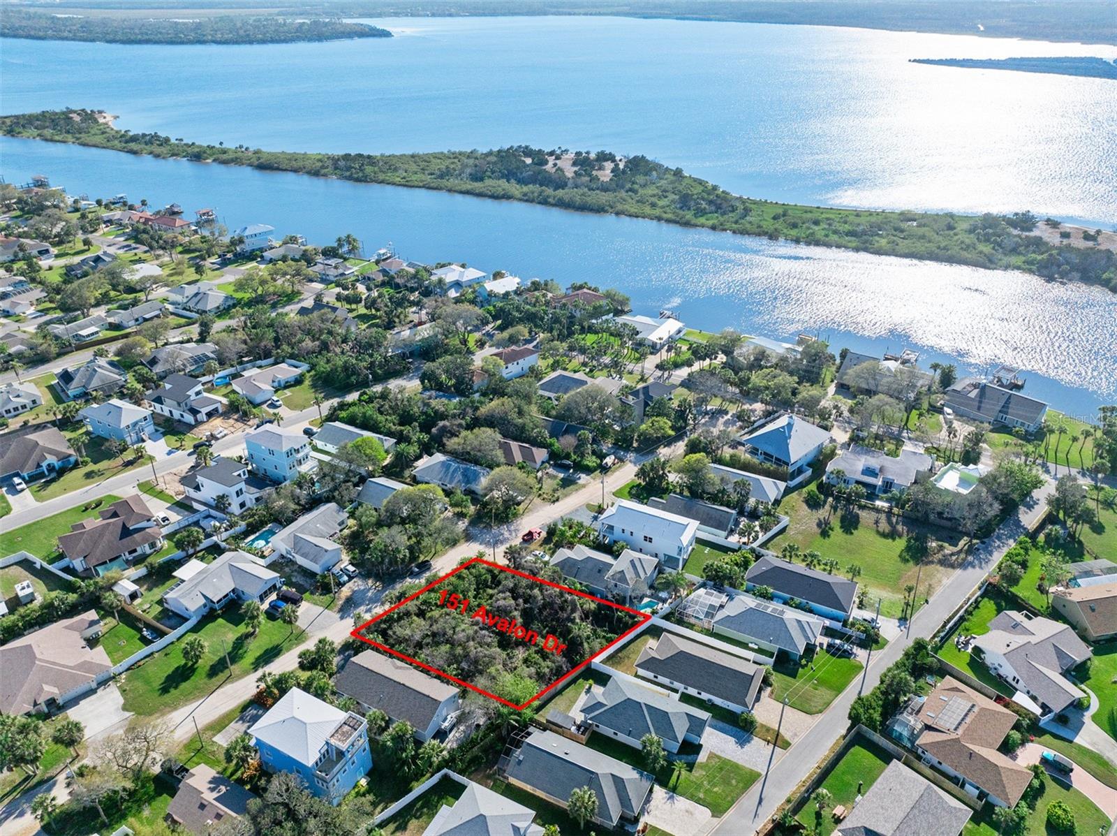 AVALON BY THE SEA - Land