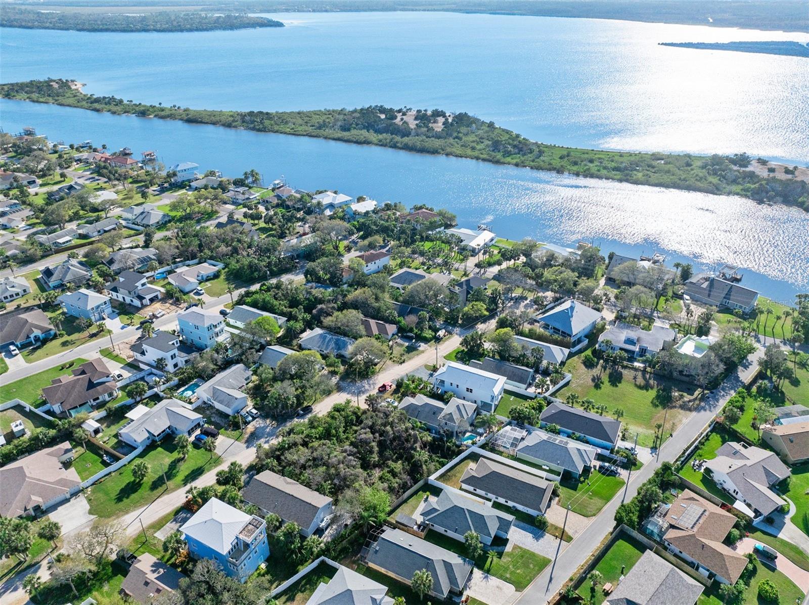 AVALON BY THE SEA - Land