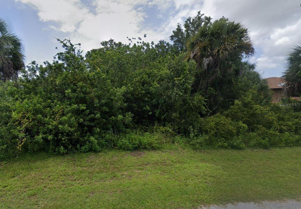 Photo of 265 Cheshire Street, Port Charlotte, FL 33953 (MLS # C7509759)