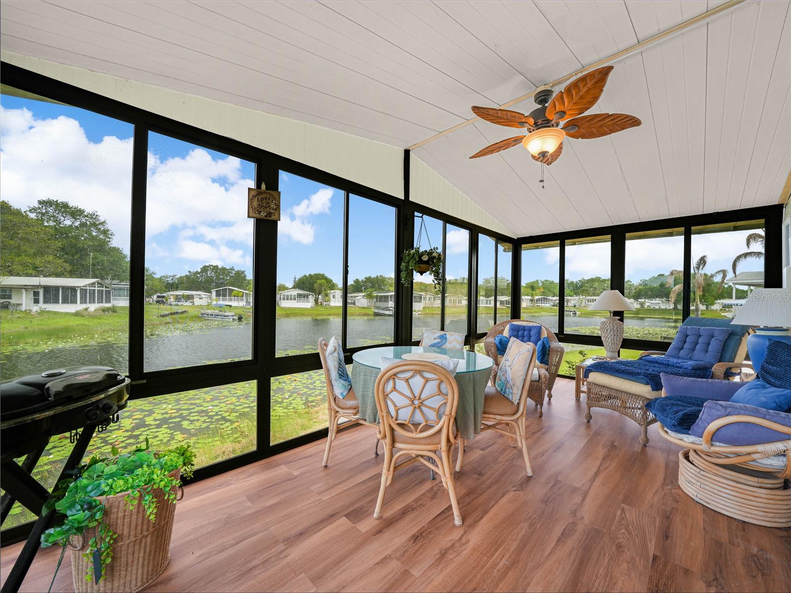 SADDLEBAG LAKE - Residential