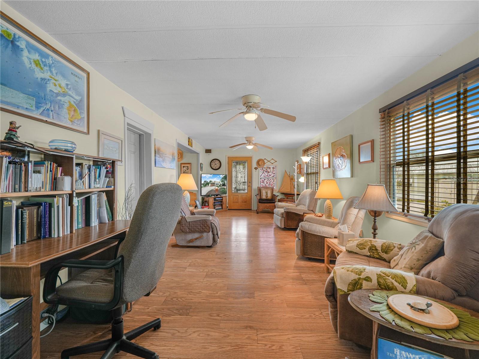 SADDLEBAG LAKE - Residential