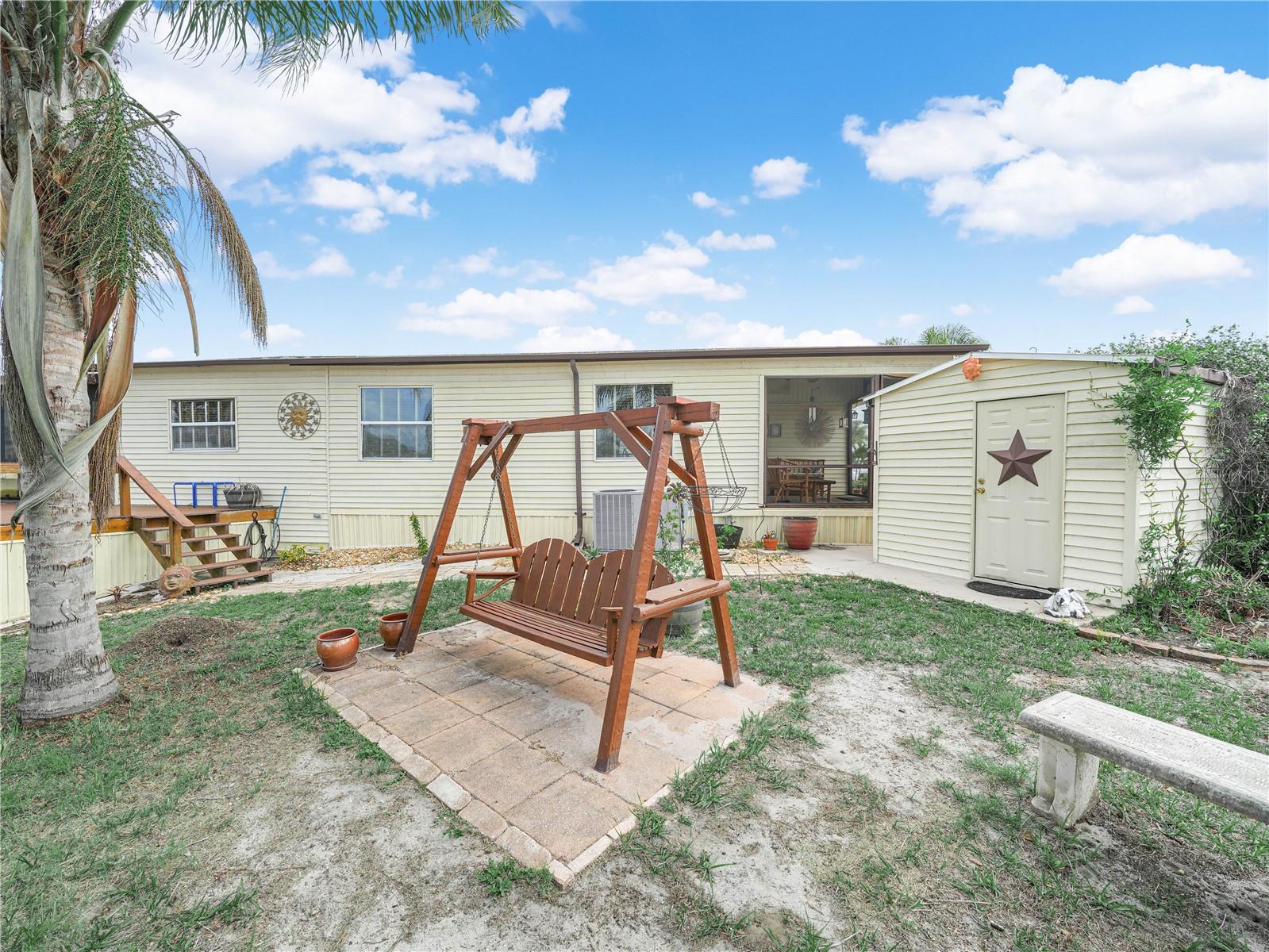 SADDLEBAG LAKE - Residential