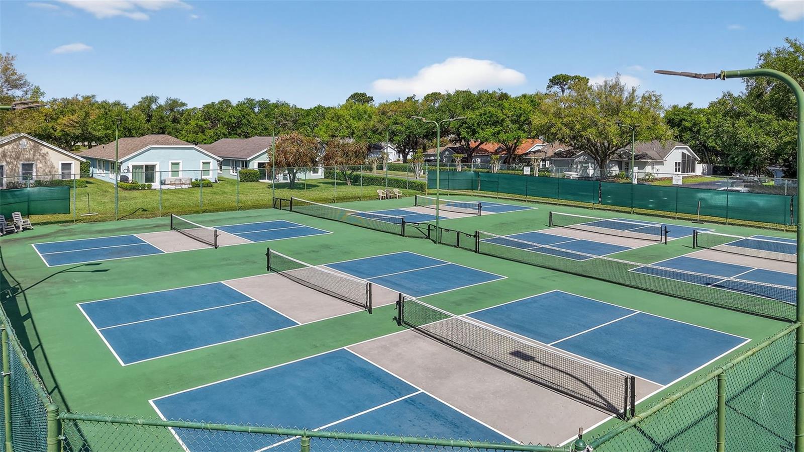 COUNTRY CLUB OF MOUNT DORA - Residential