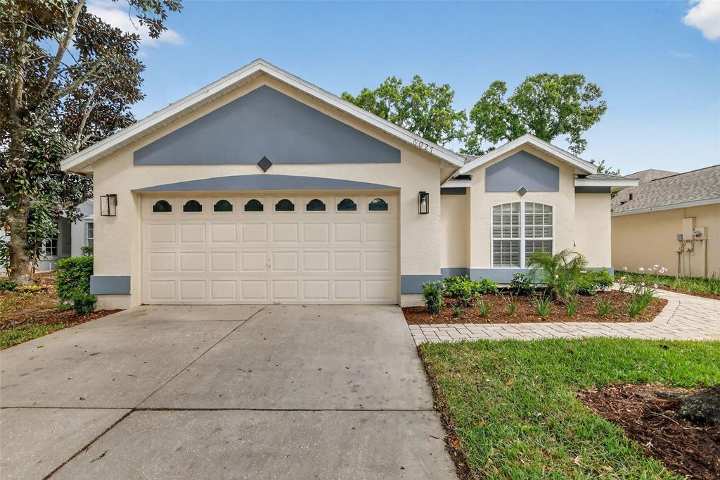 Photo of 6027 Spring Creek Court, Mount Dora, FL 32757 (MLS # G5110268)