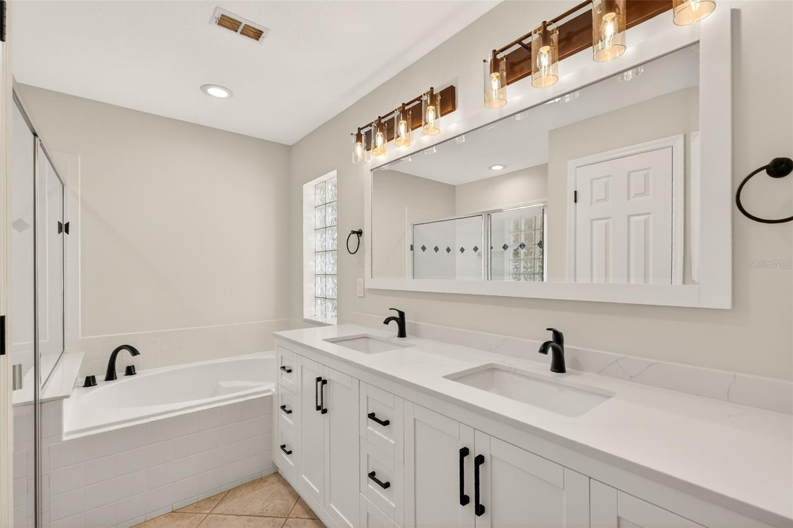 COUNTRY CLUB OF MOUNT DORA - Residential