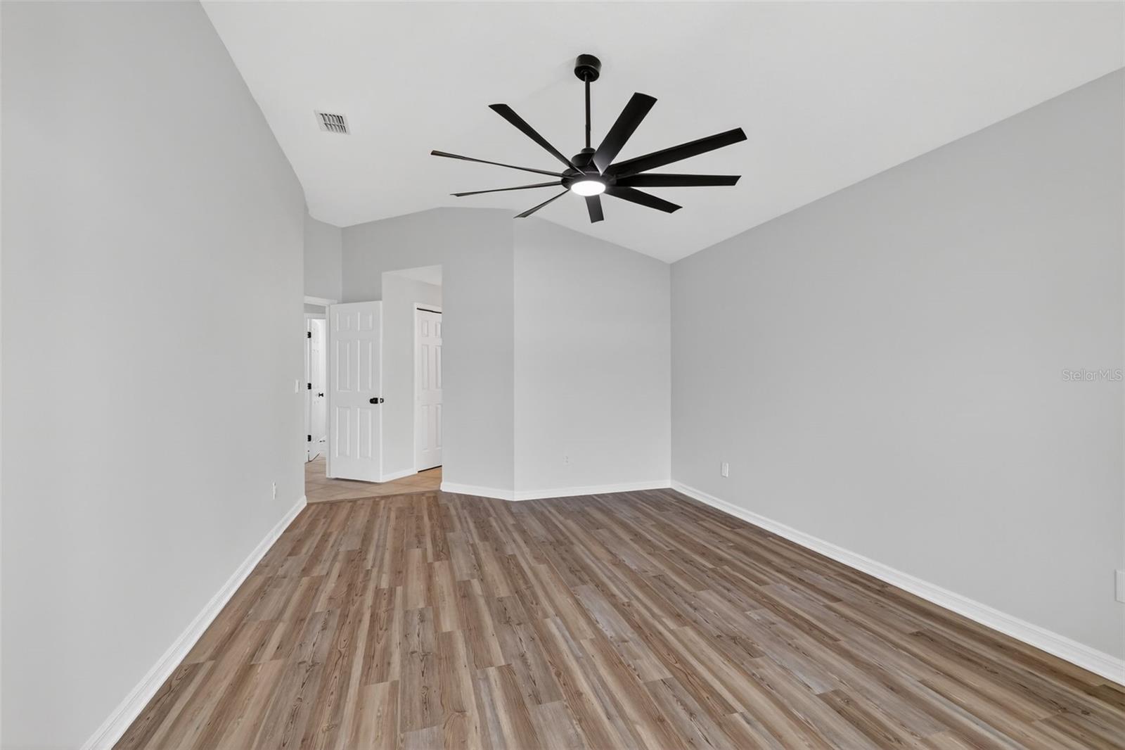 COUNTRY CLUB OF MOUNT DORA - Residential