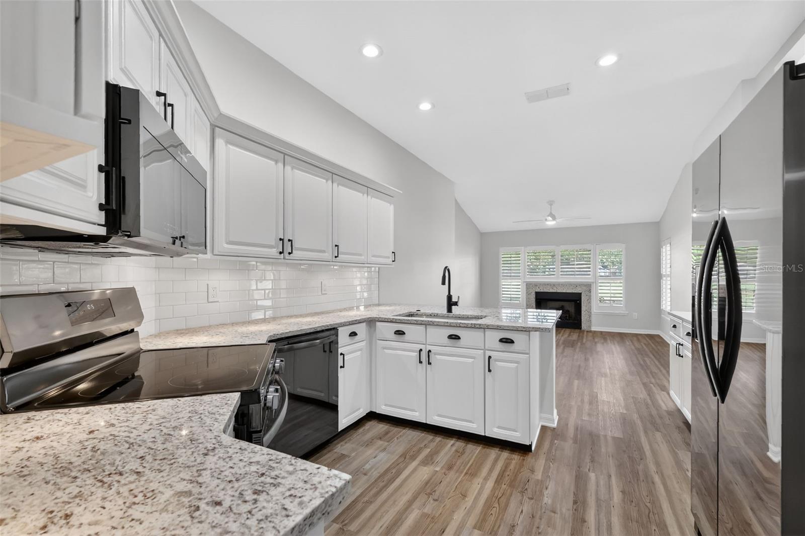 COUNTRY CLUB OF MOUNT DORA - Residential