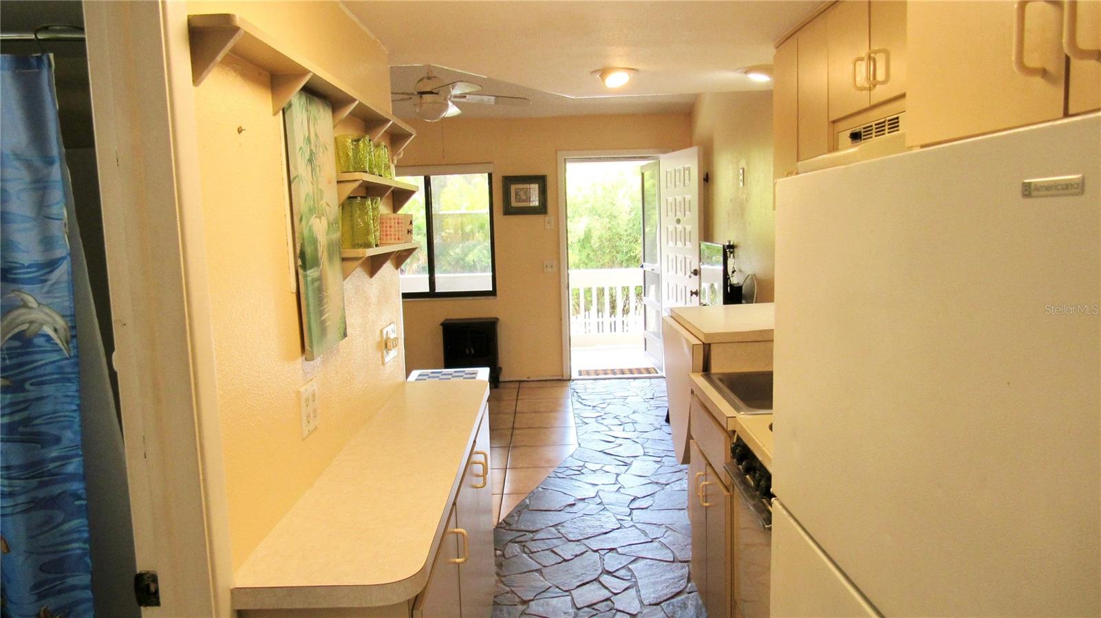 PARADISE LAKES RESORT CONDO - Residential