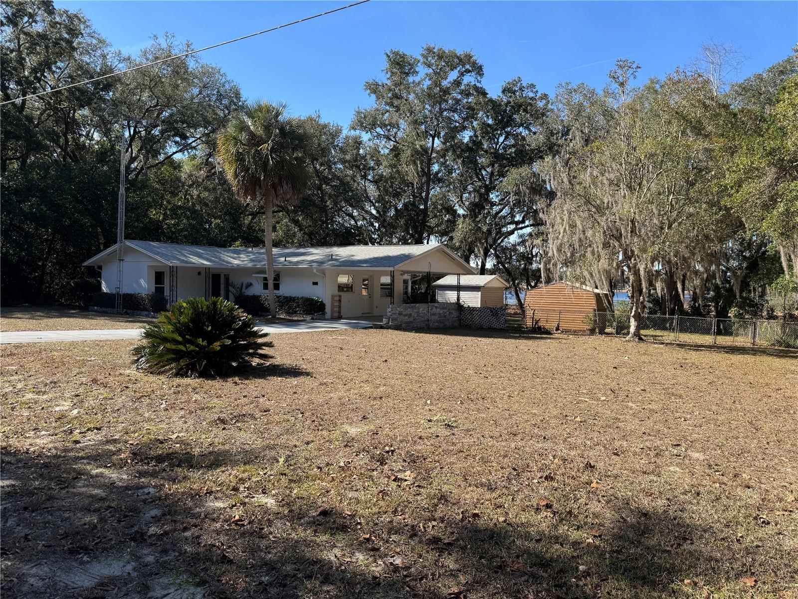 RAINBOW LAKES ESTATES - Residential