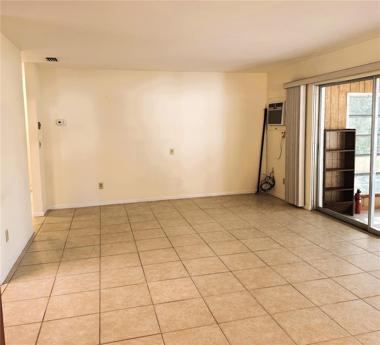 RAINBOW LAKES ESTATES - Residential