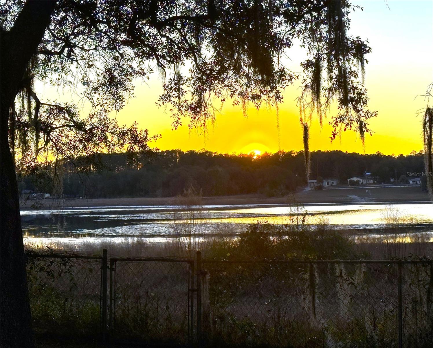 RAINBOW LAKES ESTATES - Residential