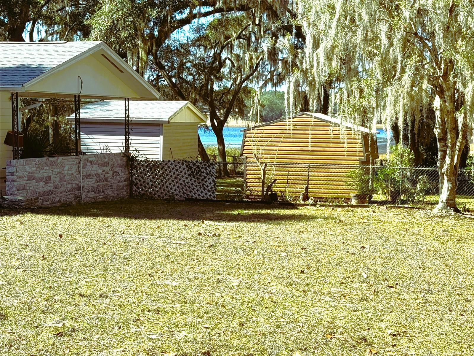 RAINBOW LAKES ESTATES - Residential