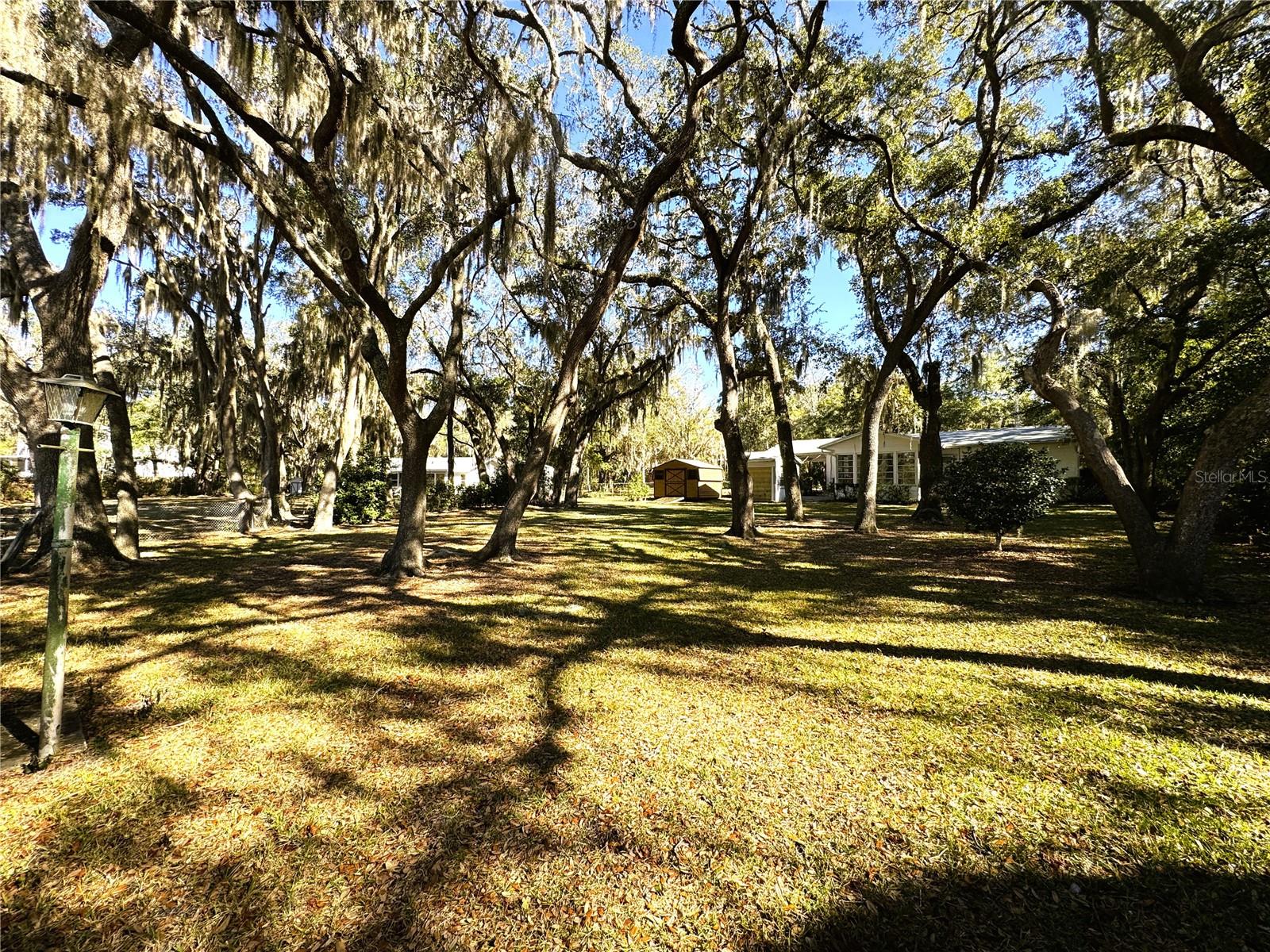 RAINBOW LAKES ESTATES - Residential