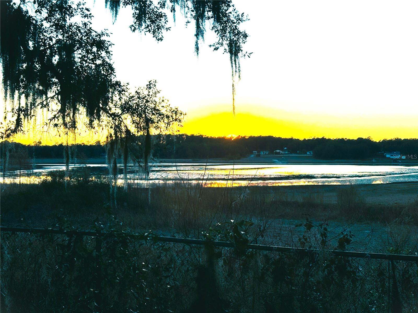 RAINBOW LAKES ESTATES - Residential