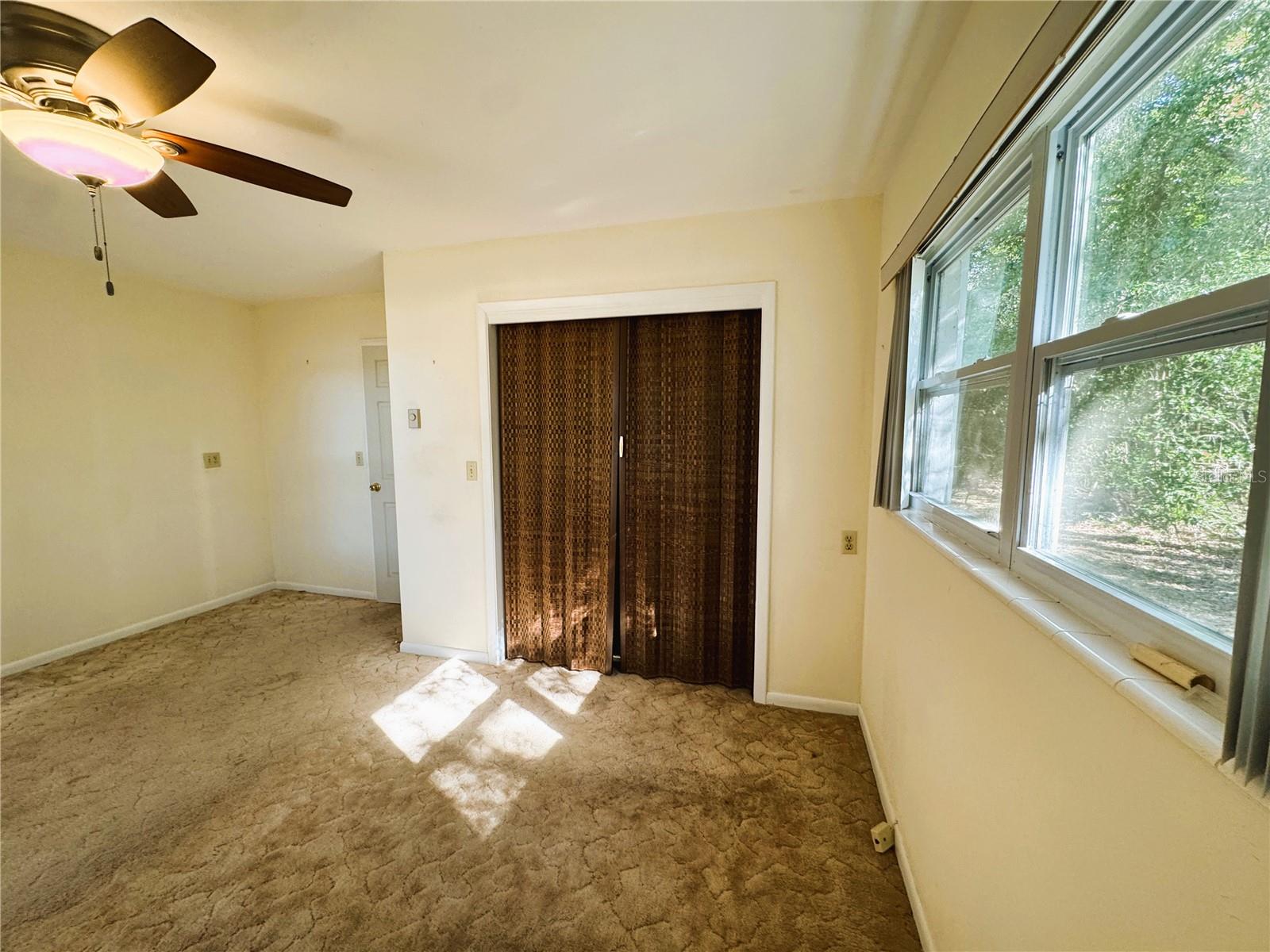 RAINBOW LAKES ESTATES - Residential