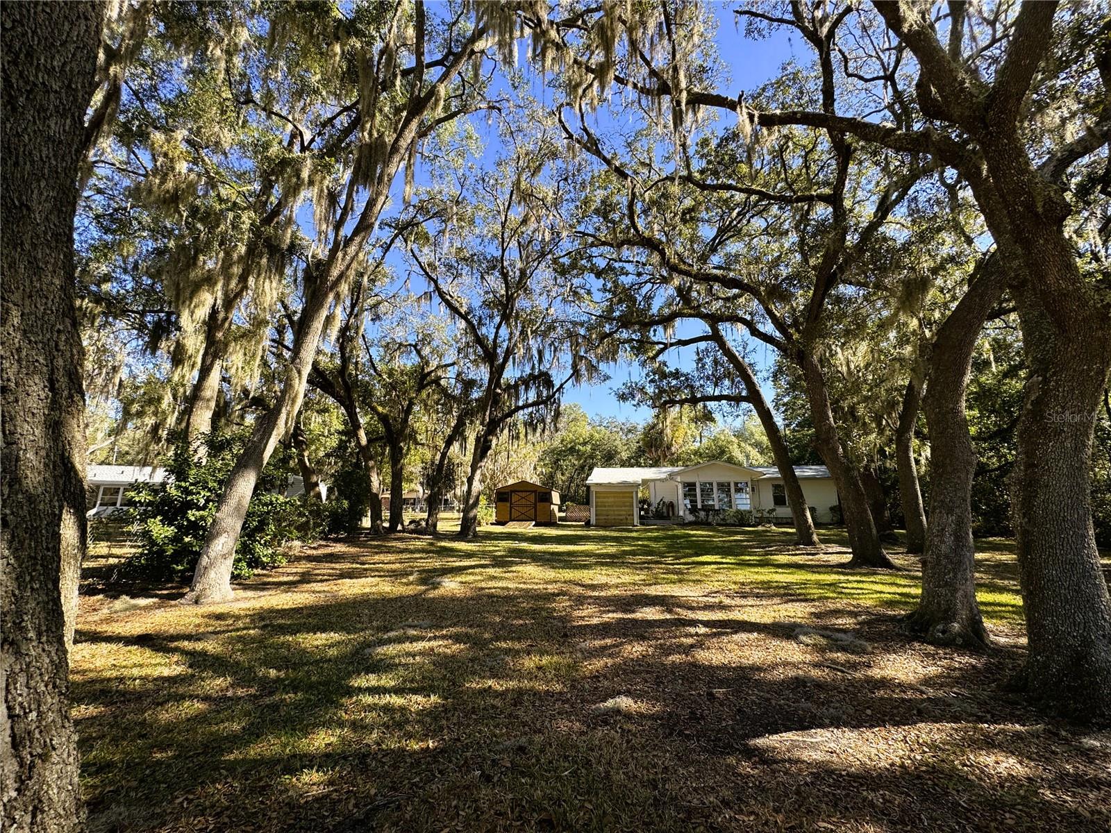 RAINBOW LAKES ESTATES - Residential