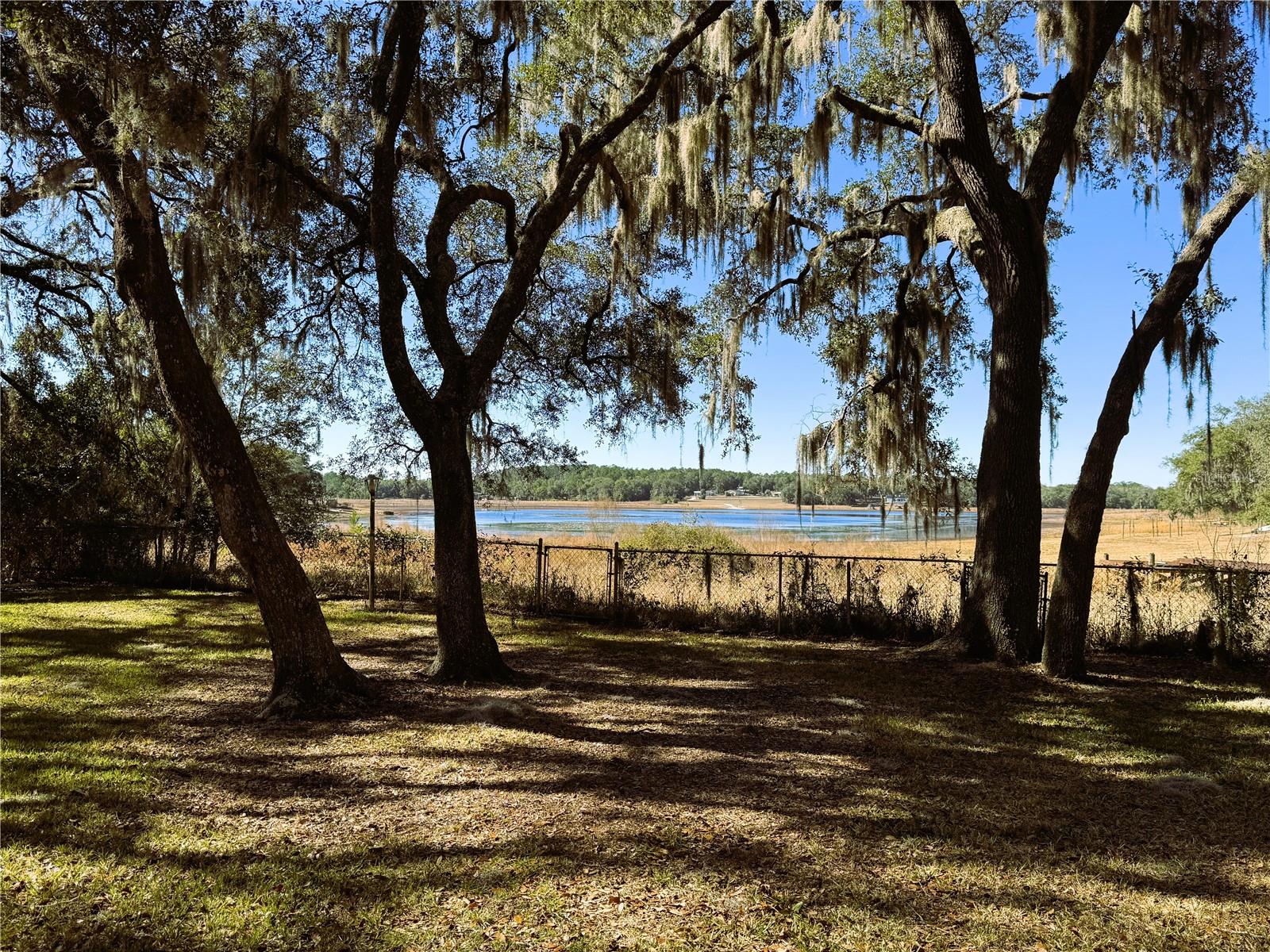 RAINBOW LAKES ESTATES - Residential