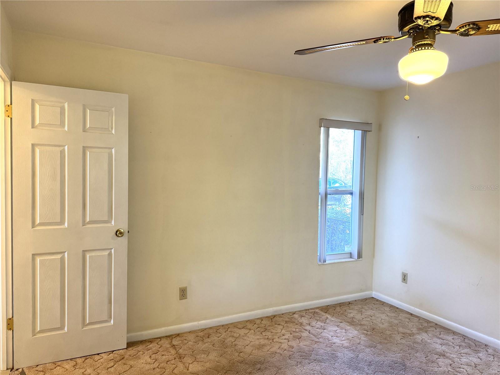 RAINBOW LAKES ESTATES - Residential