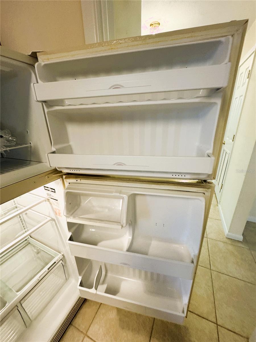 RAINBOW LAKES ESTATES - Residential