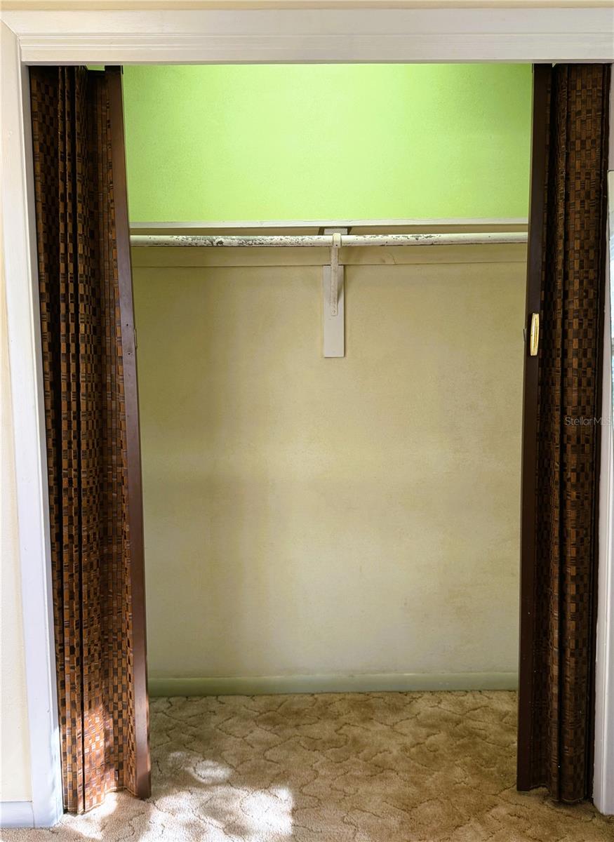 RAINBOW LAKES ESTATES - Residential