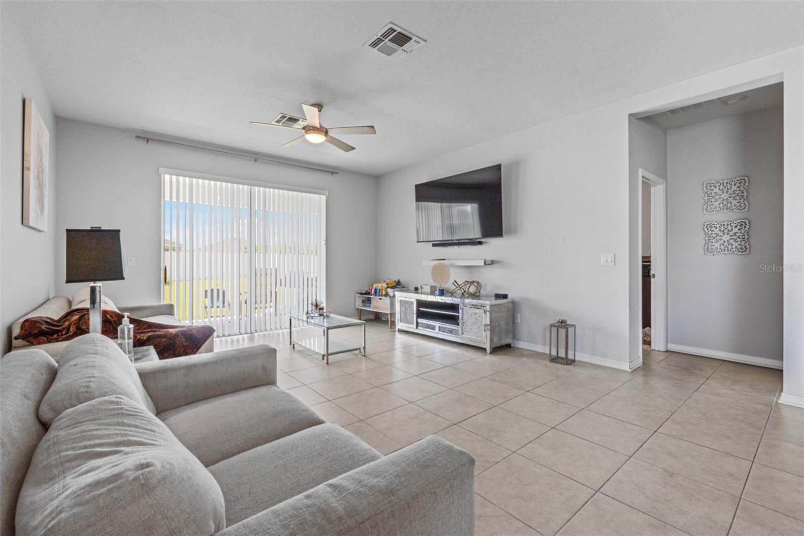 EAGLE LAKE PH 4B - Residential Lease