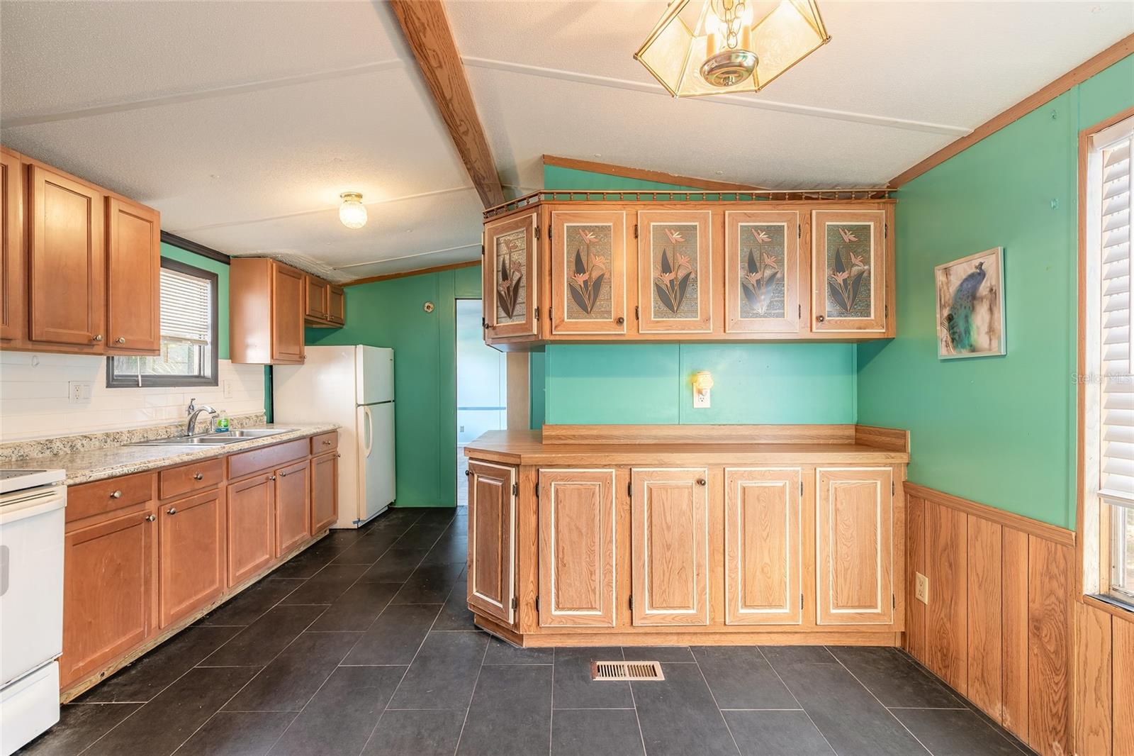 BECKMAN MOBILE HOME UNREC 216 - Residential