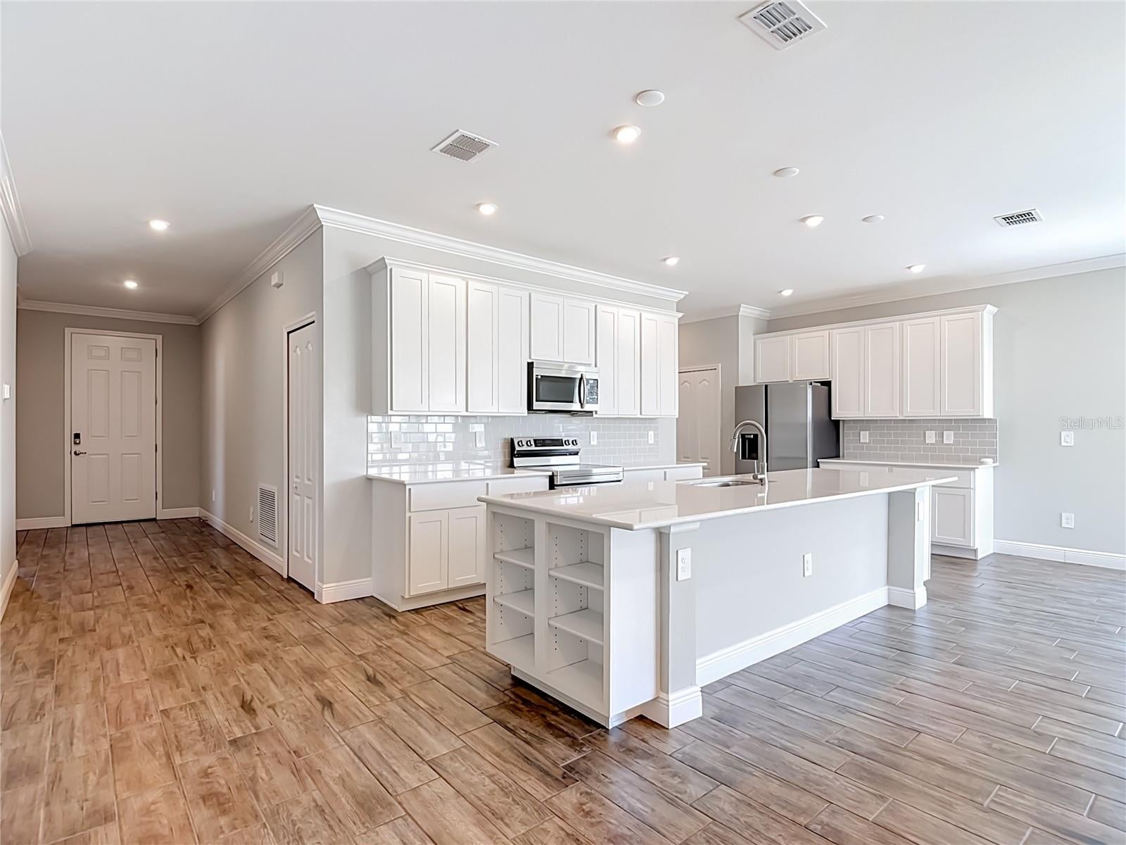 8792 CASCADE PRICE CIRCLE