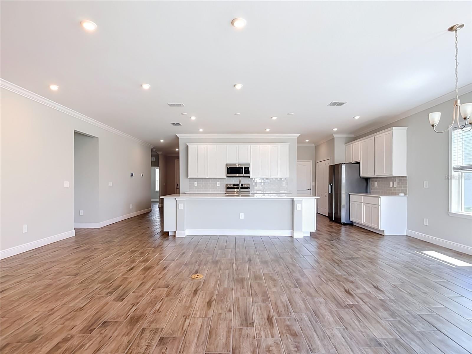 8792 CASCADE PRICE CIRCLE