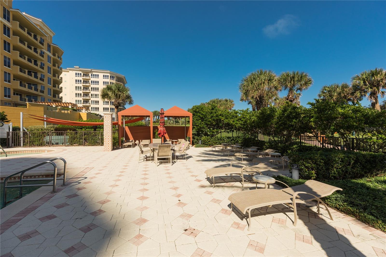 HAMMOCK DUNES - Residential