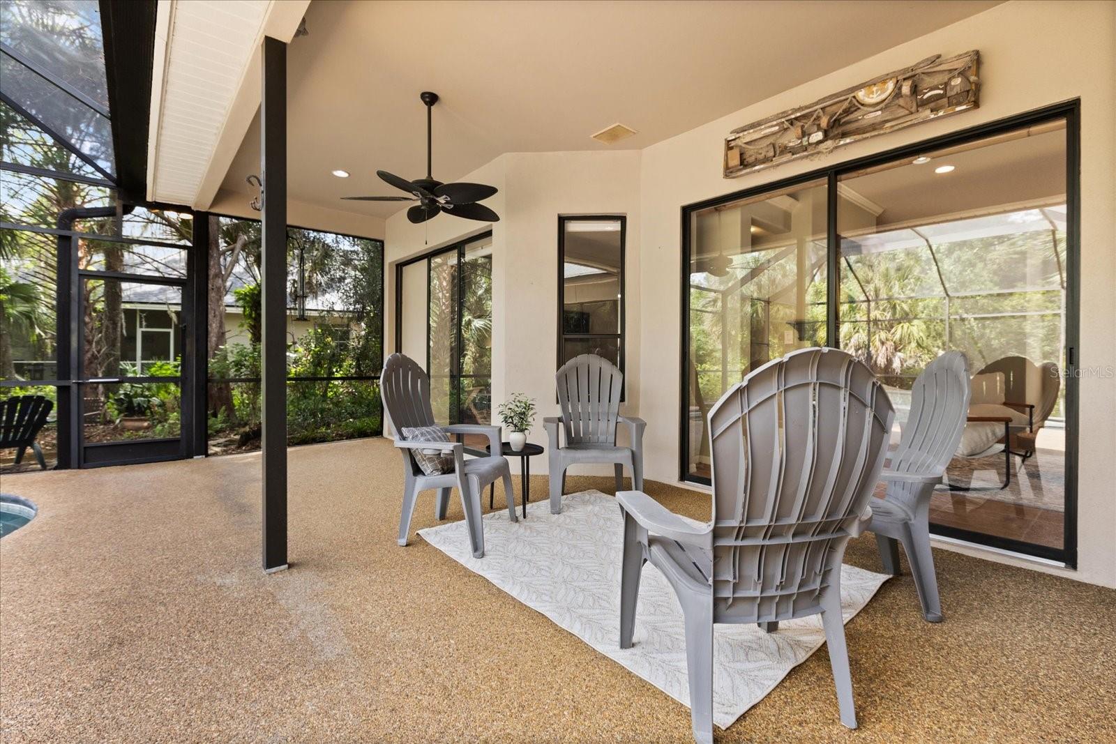 RIVER WALK - Residential