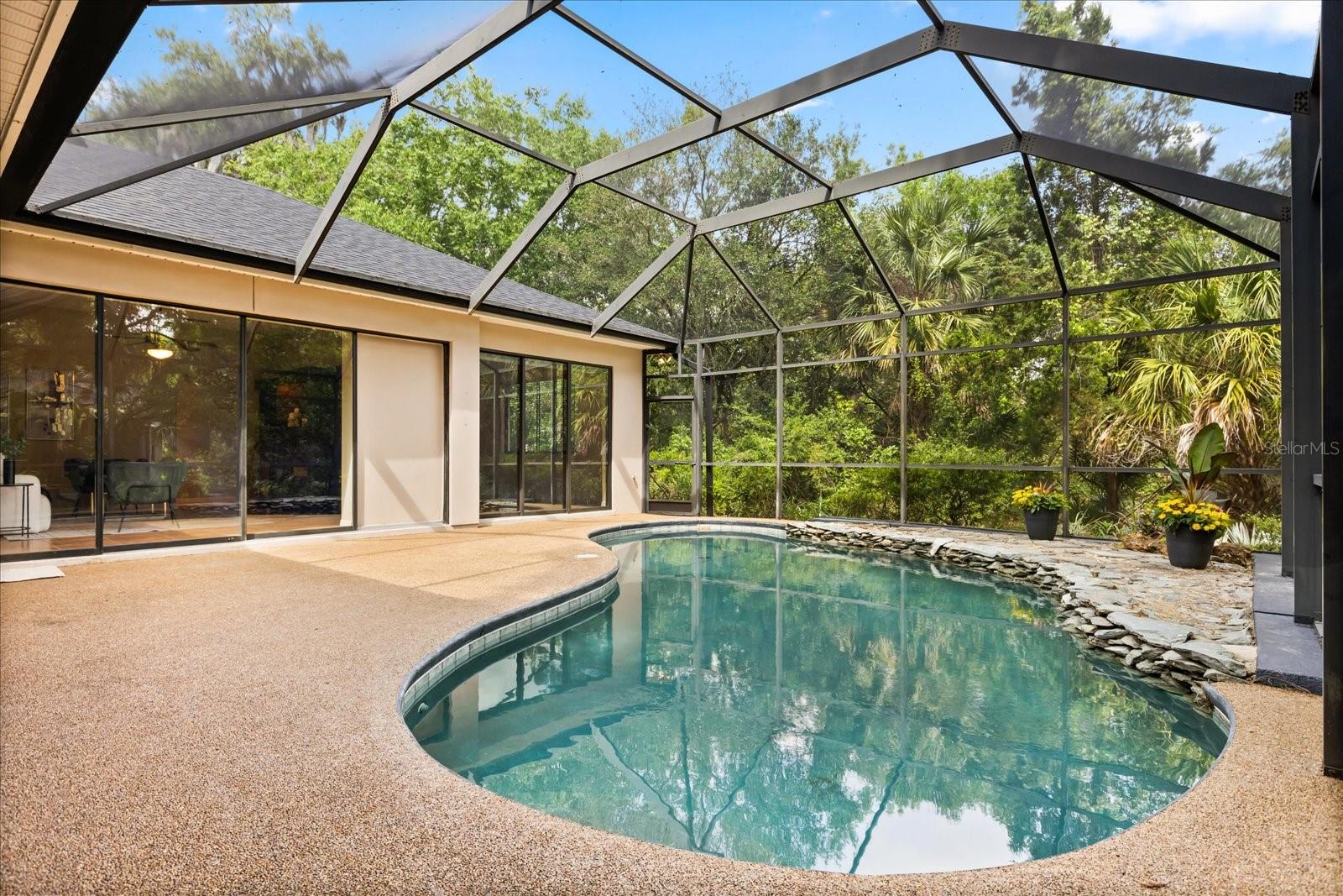 RIVER WALK - Residential