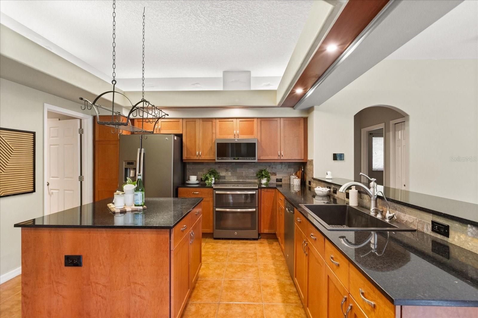 RIVER WALK - Residential