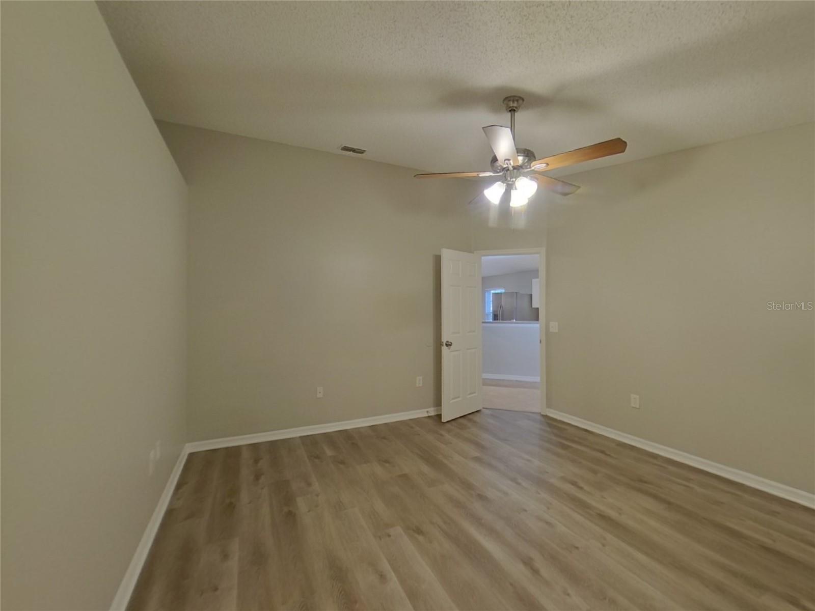 WEKIVA SPGS RESERVE PH 01 - Residential Lease