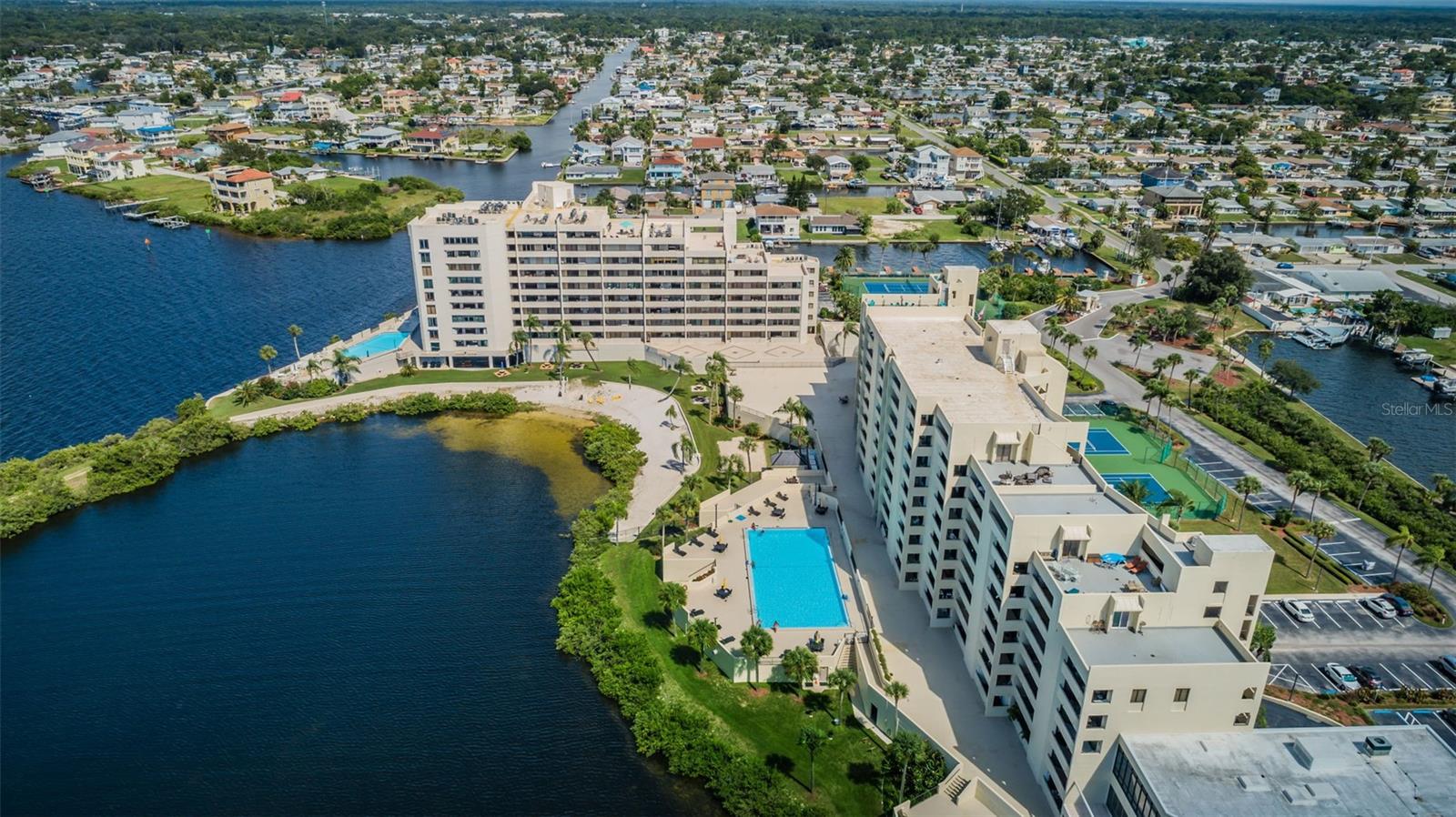GULF ISLAND BEACH TENNIS - Residential