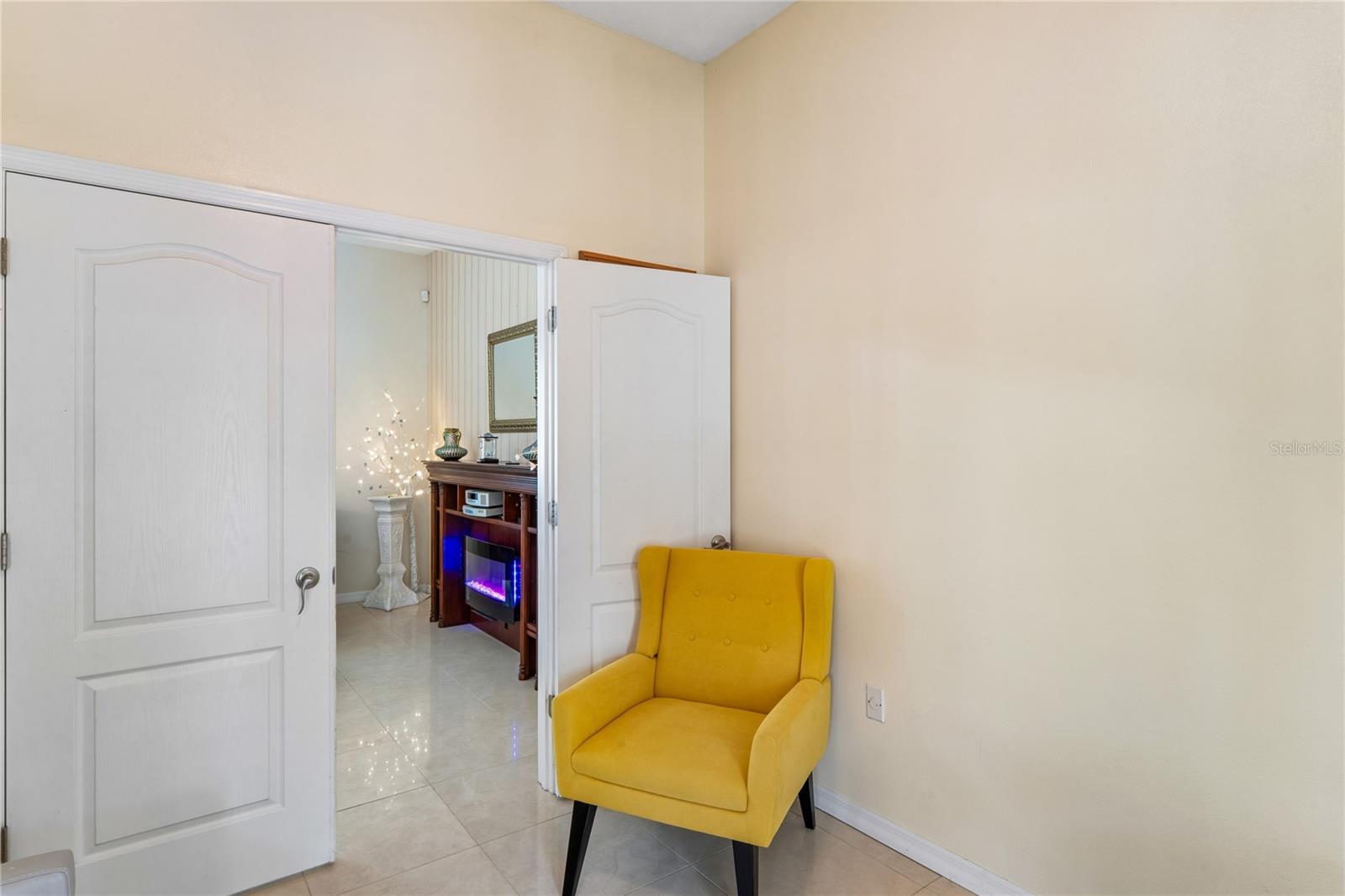 ROYAL HIGHLANDS - Residential