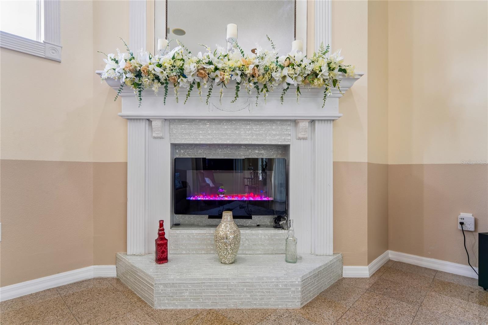 ROYAL HIGHLANDS - Residential