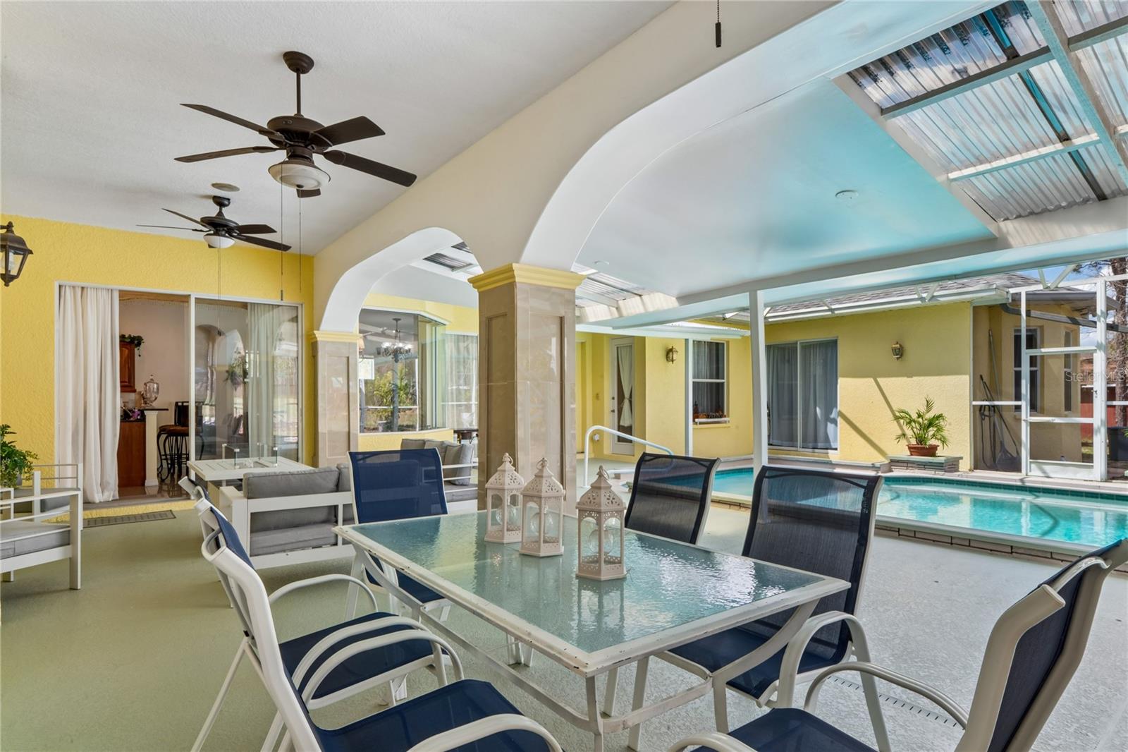 ROYAL HIGHLANDS - Residential