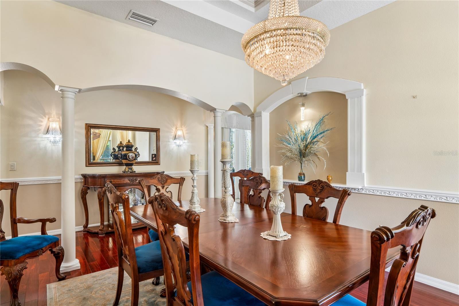 ROYAL HIGHLANDS - Residential