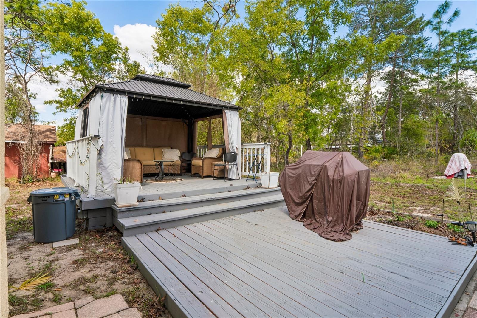 ROYAL HIGHLANDS - Residential