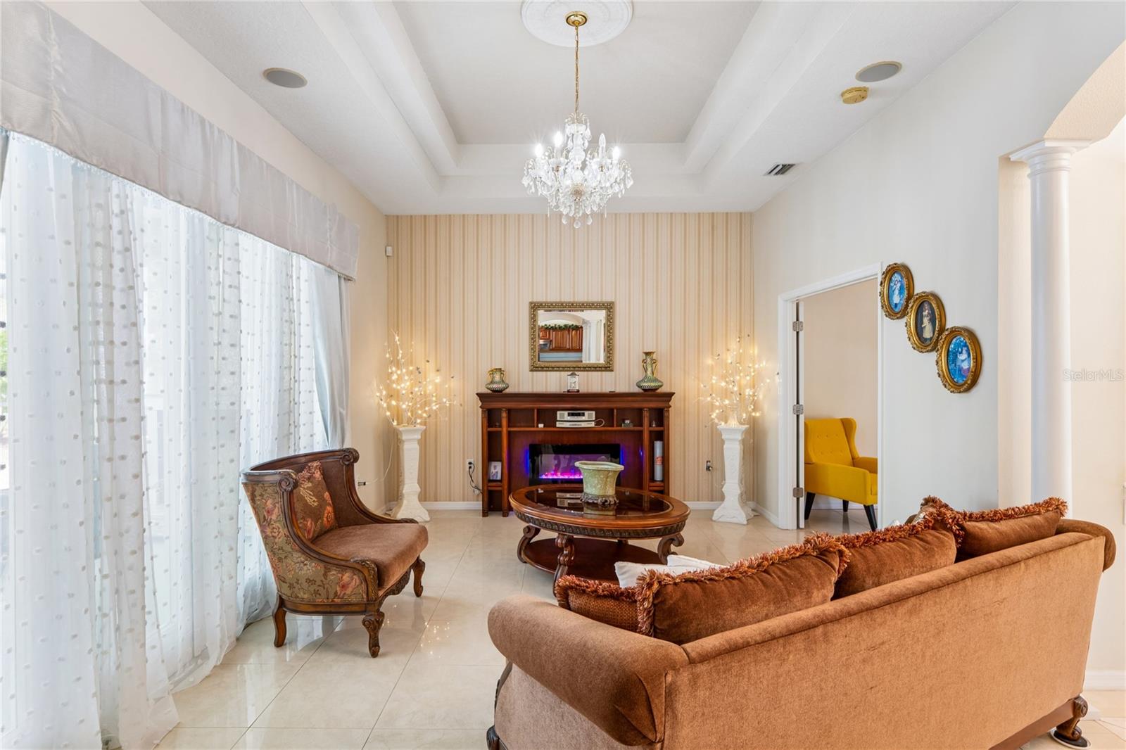 ROYAL HIGHLANDS - Residential