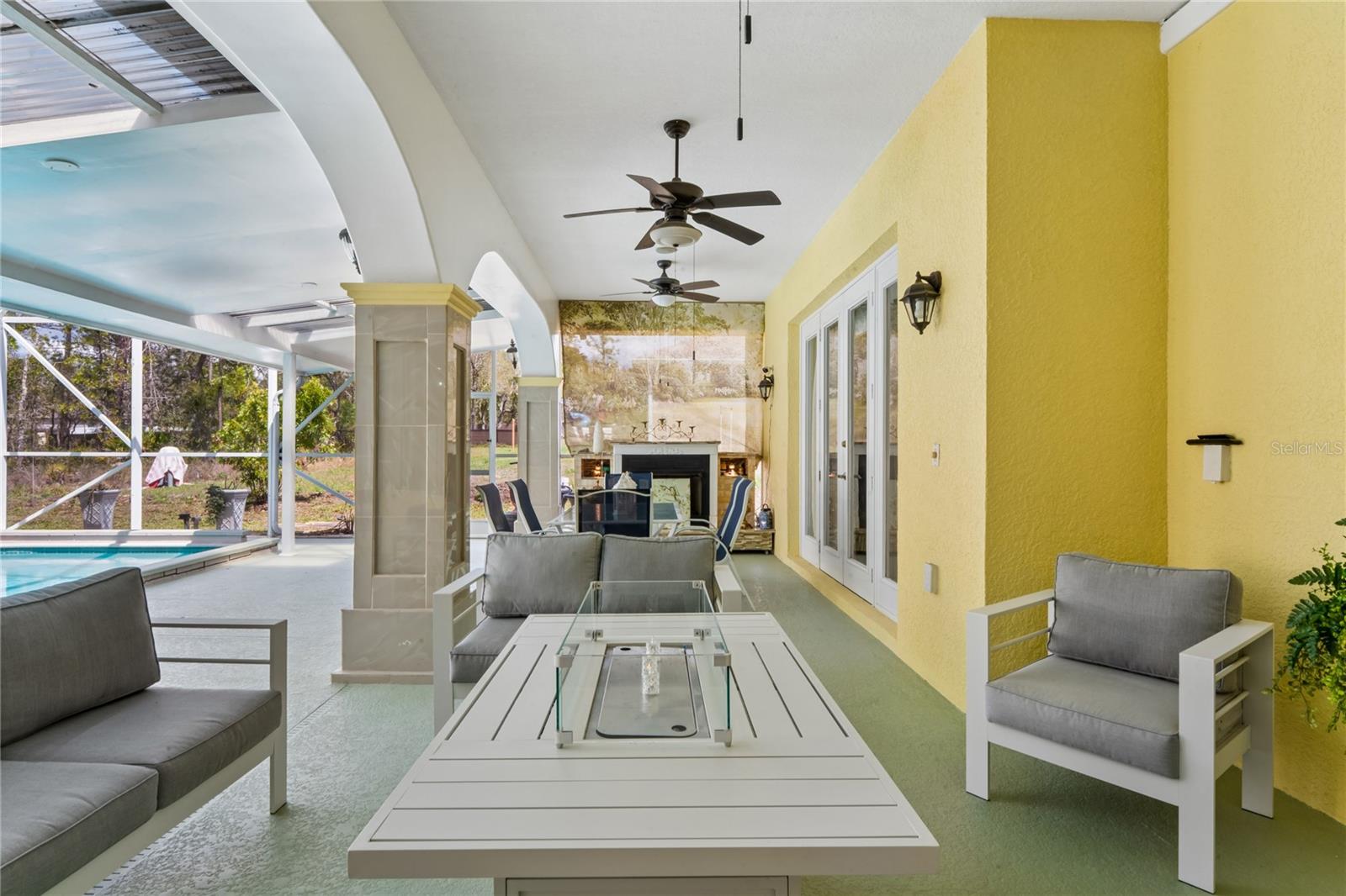 ROYAL HIGHLANDS - Residential